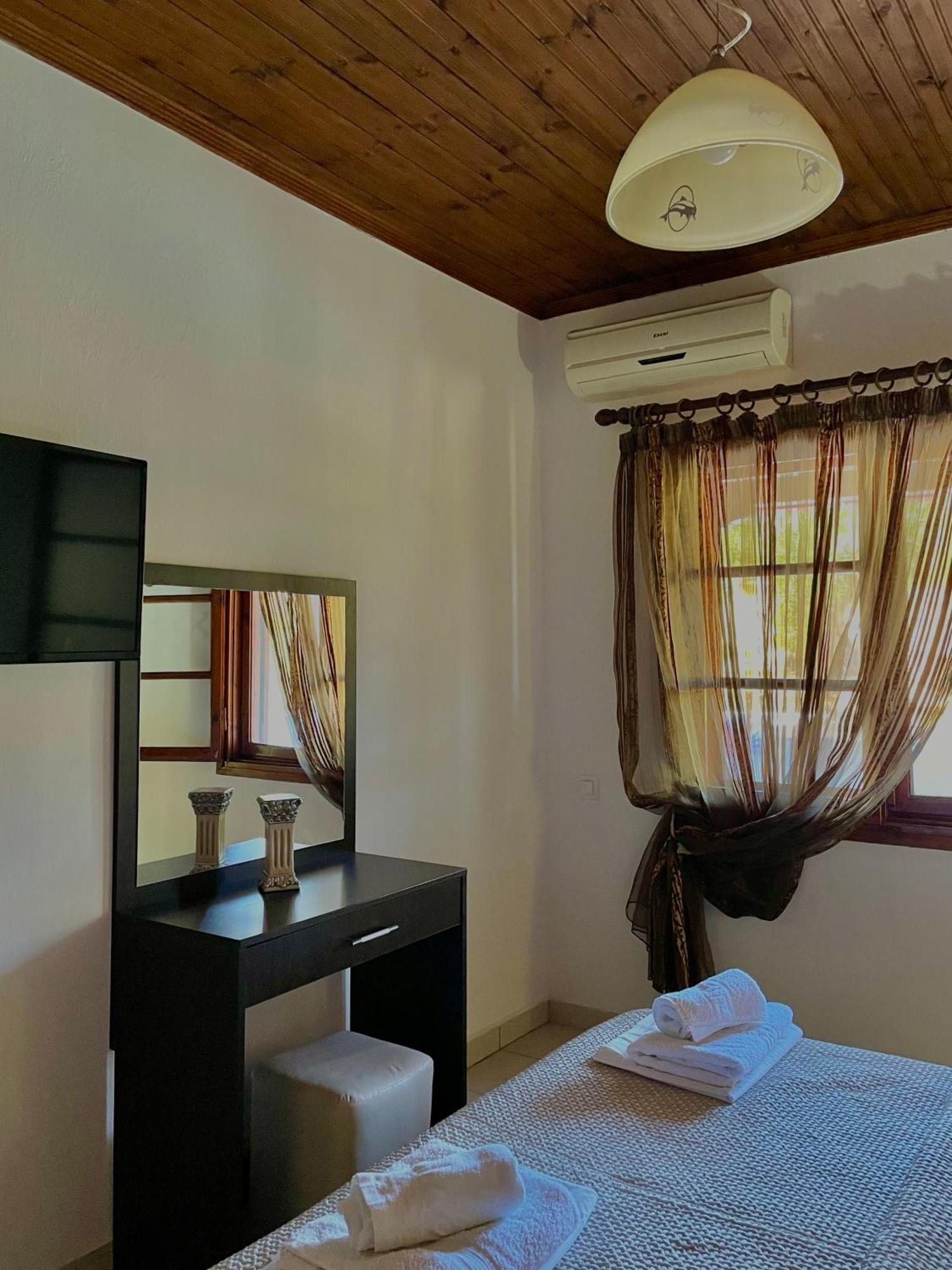 Anna Dani Apartments Вурвуру Екстериор снимка
