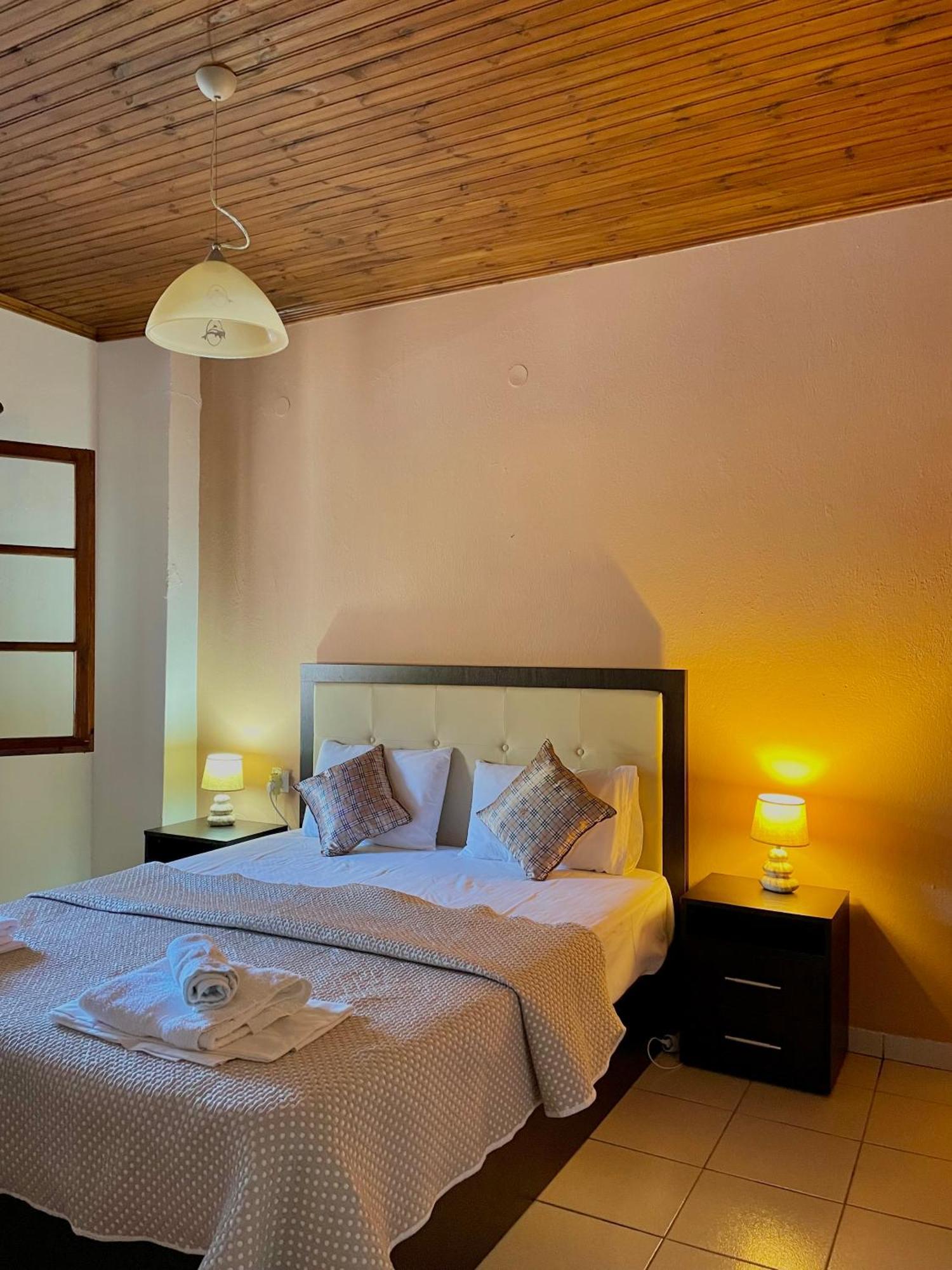 Anna Dani Apartments Вурвуру Екстериор снимка