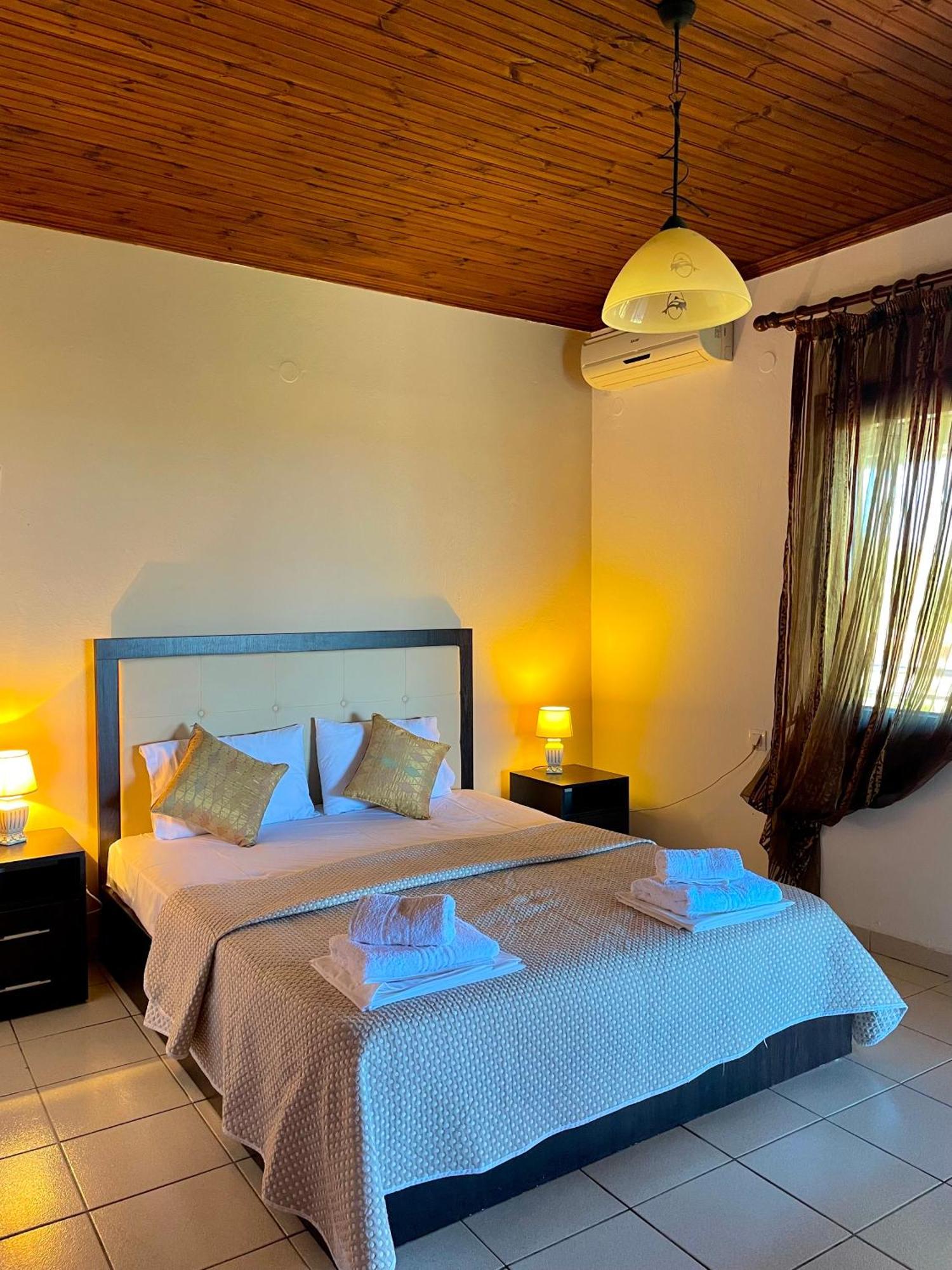 Anna Dani Apartments Вурвуру Екстериор снимка