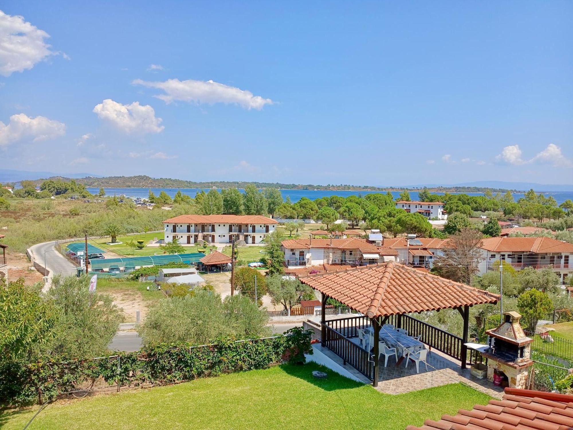 Anna Dani Apartments Вурвуру Екстериор снимка