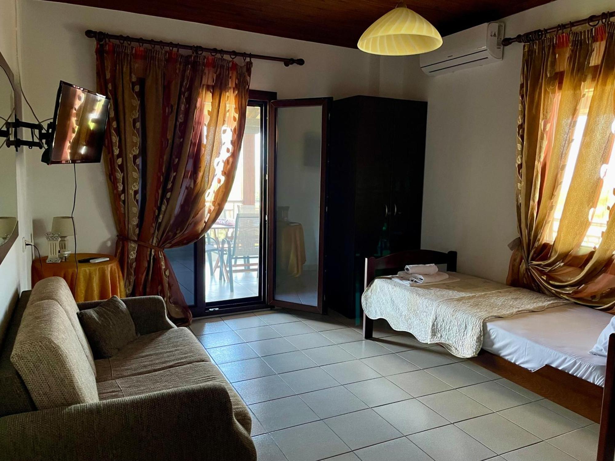 Anna Dani Apartments Вурвуру Екстериор снимка